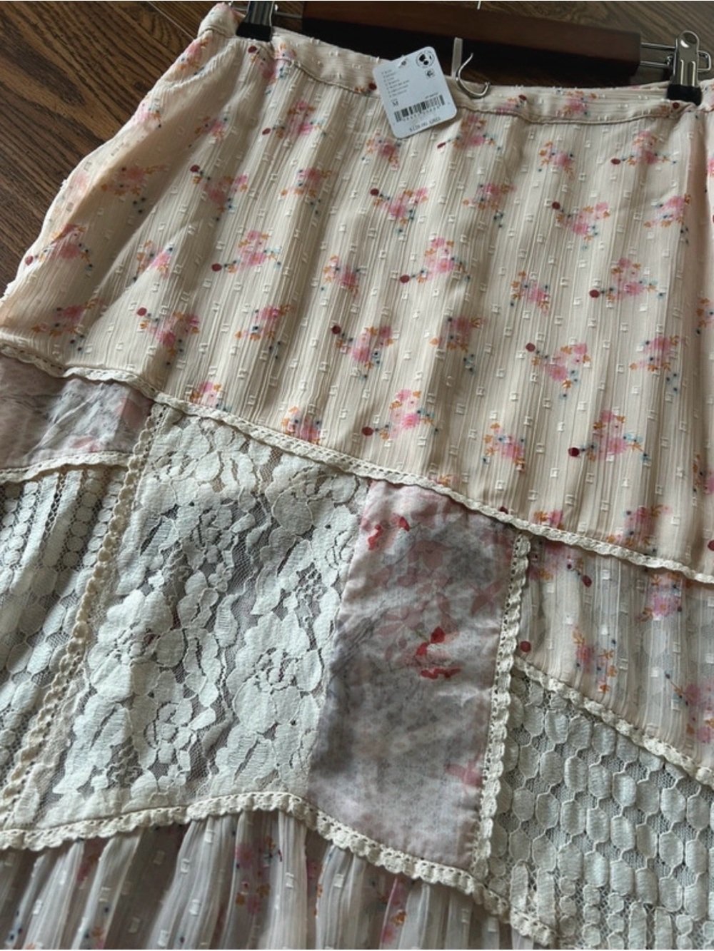 Free People Daniella Maxi Skirt Sheer Floral Soft Pink NWT sz M - Picture 5 of 8